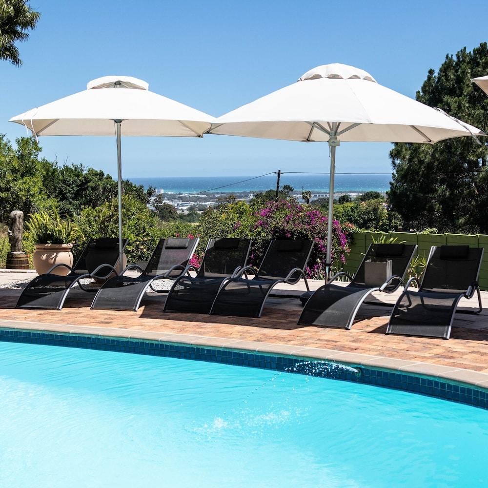 Winelands Villa Guesthouse And Cottages Somerset West Exteriör bild